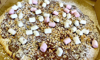 Vulcano Pizzeria food