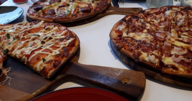 Marcellina Pizza Bar & Restaurant food