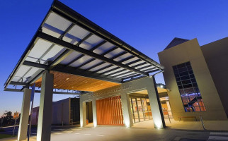 The Entrance Leagues Club outside