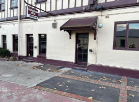 Border Inn outside