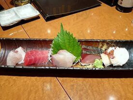 Ken's Sushi Bar Dining food
