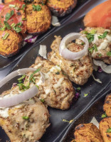 Jaggi's At Regal Garden food