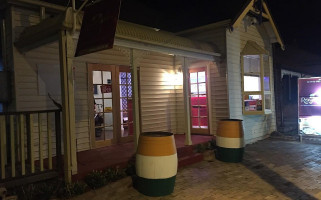 Royal Spoon outside