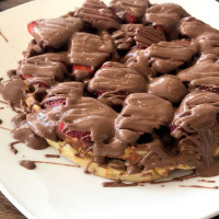 The Choc Pot food