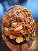 Yang yang noodle & dumplings food