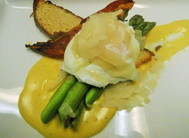 Chris' R&b food