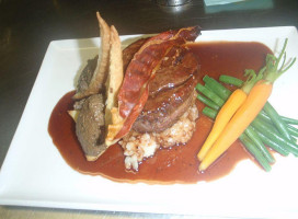 Chris' R&b food