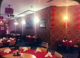 Golden Pearl Chinese Restaurant inside