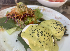 Hon's Kitchen food