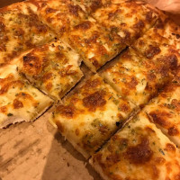 Monash Pizza food
