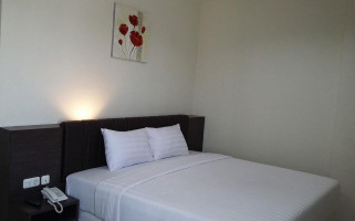 Grand Indobaru Selatpanjang drink