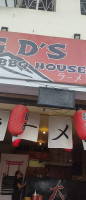 Big D's Ramen House outside