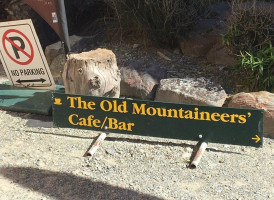 The Old Mountaineers Cafe outside
