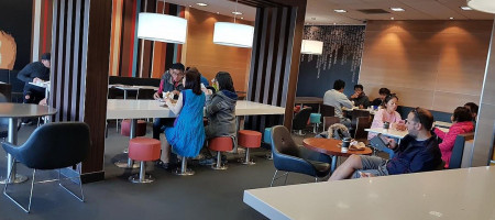 Mcdonald's Drury Msa inside