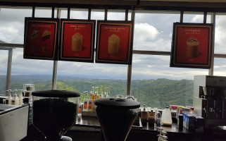 Starbucks Twin Lakes Tagaytay outside