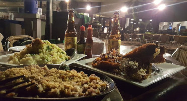 Gerry's Grill food