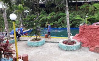 Km 90 Eco Park And outside