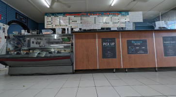 Georges Fish Shop inside