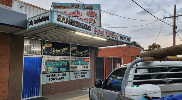 Georges Fish Shop outside