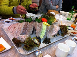 ไก่หุบบอนบ้านบึง food