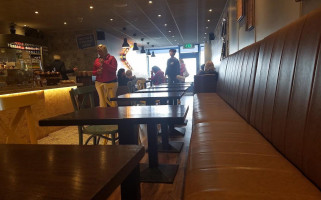 Lan Pho Cafe inside