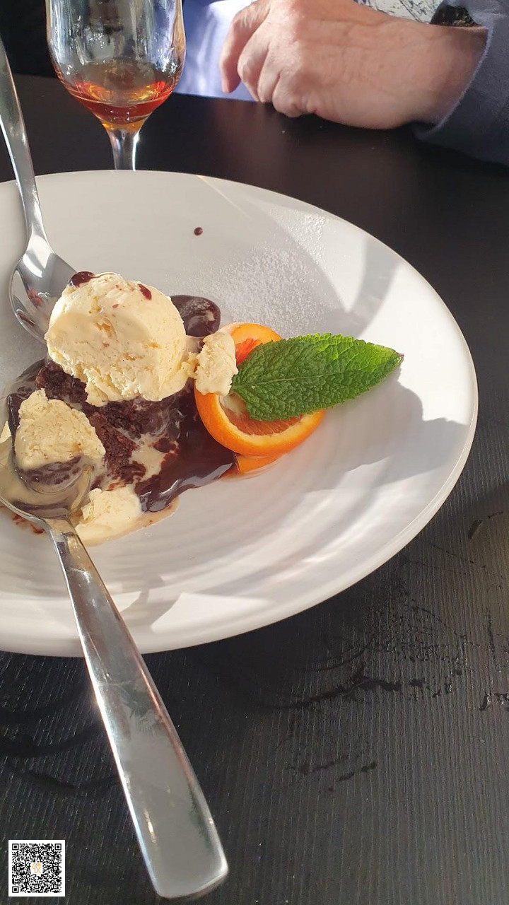 Apollo Bay Wine Bar and Coffee Shop