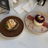 Nut Cafe Lounge food