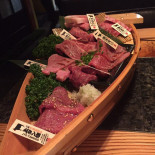 Hé Niú Zhuān Yíng Kǎo Ròu Pī Fā Shāng Shí Bīng Wèi Wǔ Fǎn Tián Chē Zhàn Diàn