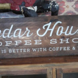 Ocin Babi Guling Dan Samsam outside