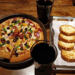 Pizza Hut Mantri Mall, Bangalore food