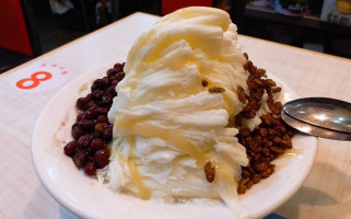 Dà Jiē Xiǎo Guǎn Big Sweet House food