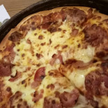 Pizza Hut food