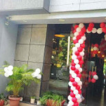 Kara Bong Café outside