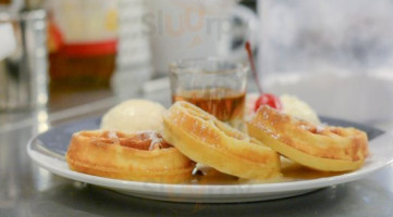 Mom Sis Central World food