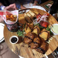 Thornleigh Curry House food