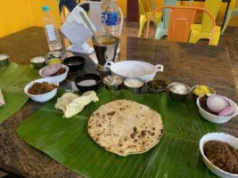 Banana Leaf Cafe food