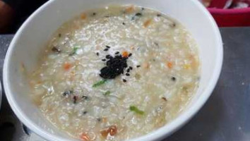 포로수용소굴구이 food