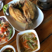 ร้านอาหารบ้านนอกริมนา food