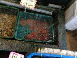 Wàng Hǎi Tíng Huó Hǎi Xiān inside