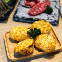 Jiǔ Lóu Shāo Ròu Liào Lǐ food