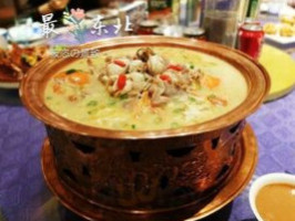 Zuì Dōng Běi Mín Sú Fēng Qíng Fàn Diàn food