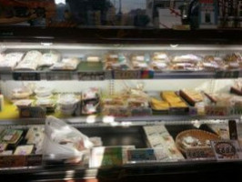 Yī Shì Wū Dòu Fǔ Diàn food