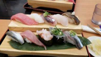 Zhǎo Jīn Yú がし Yì Liú れ Yì Fù Shì Gōng Diàn food