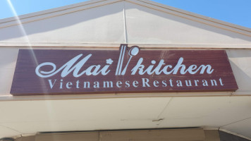 Mai Kitchen food