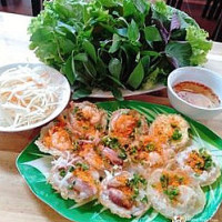 Banh Khot Di Ba food