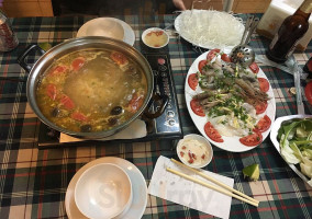 Quân Cát Bà Family food