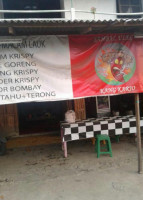 Sambal Uleg Kang Karjo outside