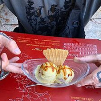 Mondo Gelato inside