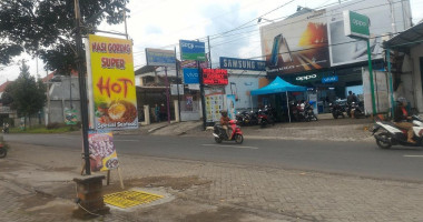 Nasi Goreng Super Hot outside