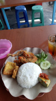 Aneka Geprek Kediri food